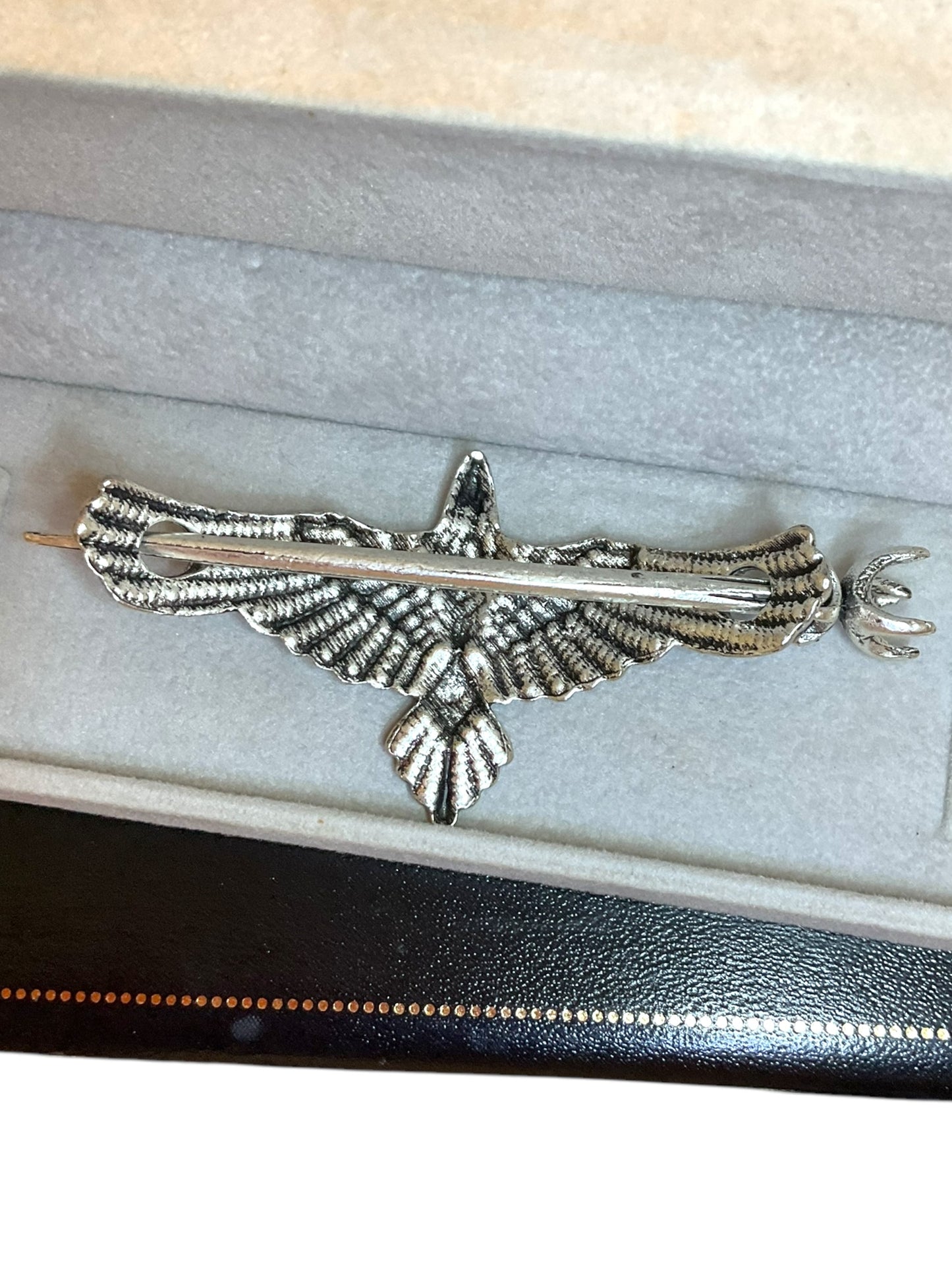 Crow/Raven Bird Silver Tone Vintage Metal Shaw Pin/Hair Clip