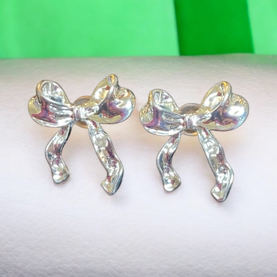 Vintage 1980s Bow Post Silver tone Post Back Earrings