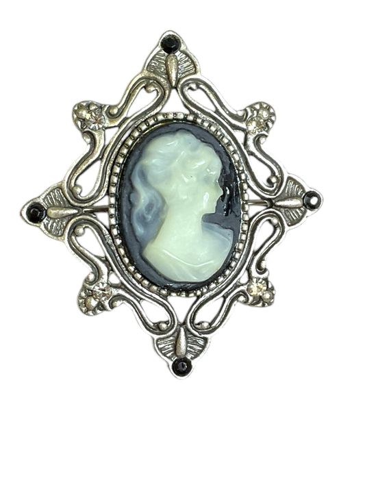 Vintage Art Nouveau Cameo Brooch